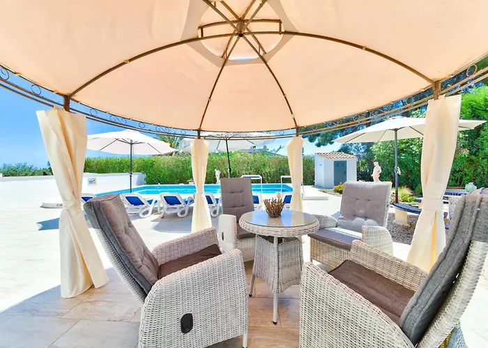 Santosha Villa Jávea