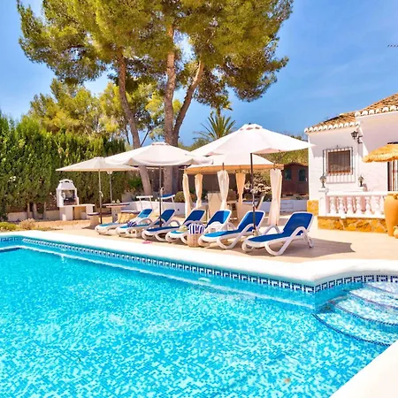 Can Santosha Villa *