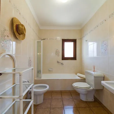 Villa Can Santosha