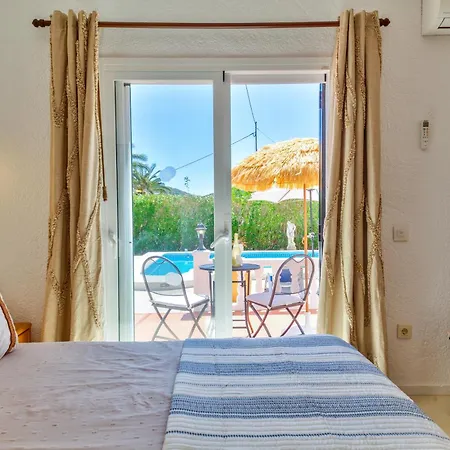 Can Santosha * Javea